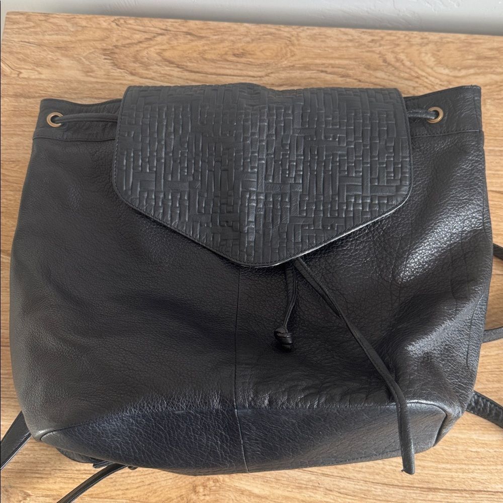 Anthropologie DAY & MOOD Black Leather Backpack Sleek Minimalist Chic Casual EUC - Picture 14 of 16